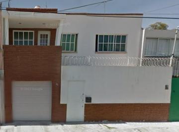 Casa de 3 habitaciones, Coyoacán · Casa en Prado Churubusco en Remate Bancario Cerca de Parque Masayoshi