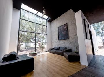 Casa · 277m² · 3 Recámaras · 10 Estacionamientos · Casa Campestre de Una Solo Nivel con Gran Superficie