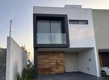 Casa de 3 habitaciones, Zapopan · Casa en Venta en Alva Residencial