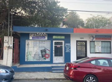 Casa de 7 habitaciones, Santa Catarina · Casa en Venta Uso Comercial en El Centro de Santa Catarina Nuevo Leon
