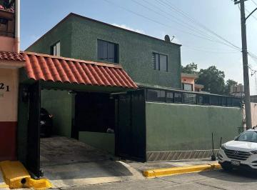 Casa de 3 habitaciones, Naucalpan de Juárez · Casa en Venta en Ciudad Satélite, Naucalpan