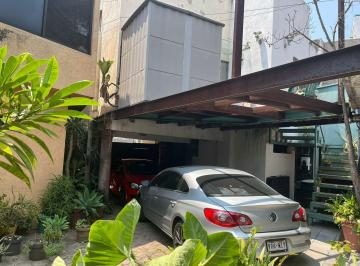 Casa de 4 habitaciones, Cuernavaca · Vendo Casa Para Remodelar con Amplio Terreno Zona Norte