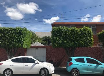 Casa de 5 habitaciones, Querétaro · Casa en Venta en El Centro de Querétaro