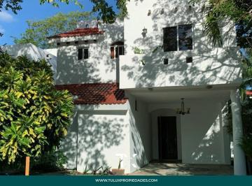 Casa en condominio · 3 Recámaras · 1 Estacionamiento · Casa en Condominio en Pakal Playacar Fase 2