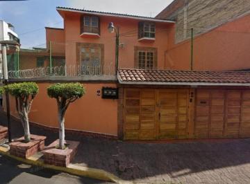 Casa de 4 habitaciones, Iztapalapa · Casa en Paseos Churubusco Iztapalapa en Remate Bancario Cerca de Bodega Aurrera