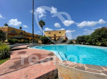 Casa de 8 habitaciones, Tlajomulco de Zúñiga · Casa de Campo en Tlajomulco, en Balcones de La Calera, Jal