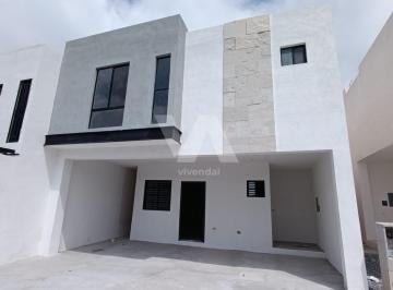 Casa de 3 habitaciones, Saltillo · Casas con 3 Habitaciones con Baño en Privanzas de Mirasierra