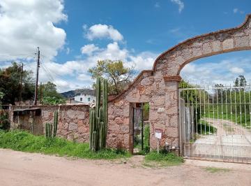 Casa de 3 habitaciones, Guanajuato · Casa en Venta con Terreno Excedente.