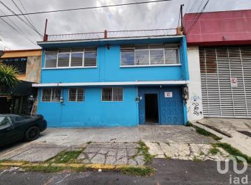 Casa · 563m² · 12 Recámaras · 4 Estacionamientos · Casa en Venta Para Inversionistas en Col Mexicaltzingo