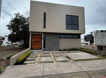 Casa de 4 habitaciones, San Agustín Tlaxiaca · Casa en Venta en Los Frailes Residencial