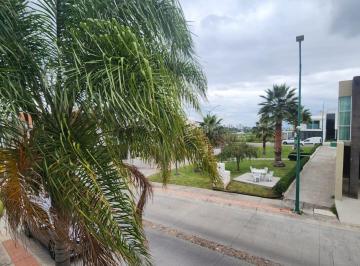 Casa de 3 habitaciones, León · Casa en Venta en Lomas del Refugio