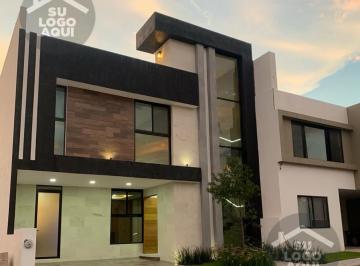 Casa en condominio · 254m² · 4 Recámaras · 3 Estacionamientos · PH - La Vista Residencial