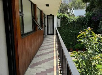 Casa de 4 habitaciones, Alvaro Obregón · Venta de Casa con Lindo Jardín en Zona Privilegiada!