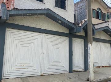 Casa · 220m² · 4 Recámaras · 2 Estacionamientos · Casa en Venta Abasolo - (4)