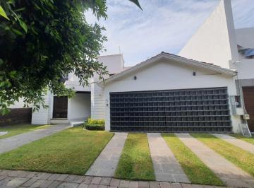 Casa de 2 habitaciones, Puebla · Casa en Venta en Puerta de Hierro