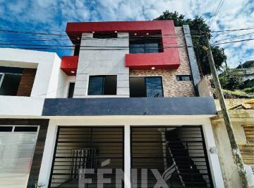 Casa de 3 habitaciones, Xalapa · Casa en Venta en Colonia Jj Panes - Cerca de Av Hortencia