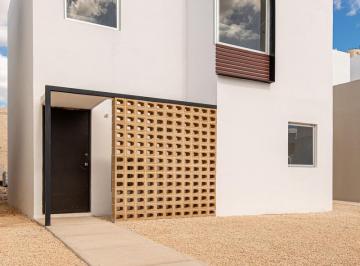 Casa · 84m² · 2 Recámaras · 1 Estacionamiento · Casa en Venta en Merida, Las Palmas Nuevo Oriente Nov 24