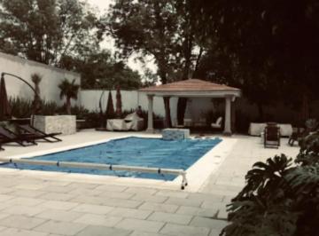 Casa de 4 habitaciones, Miguel Hidalgo · Casa con Impresionante Terreno en Lomas