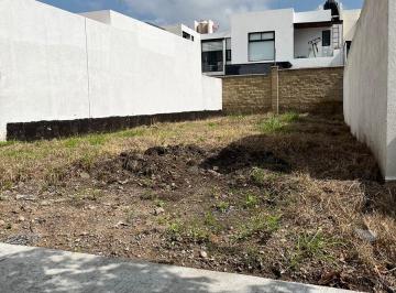Terreno / Lote · 200m² · Terreno en Venta