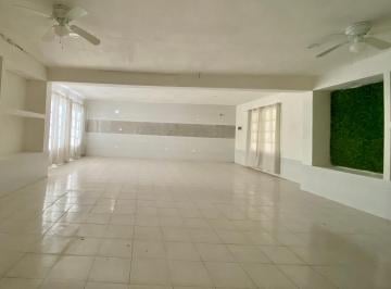 Bodega comercial de 3 habitaciones, Kanasín · Casa Para Uso de Bodega U Oficina, con Amplio Terreno Ubicado en Mulchechen.