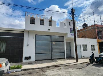 Departamento de 2 habitaciones, Guadalajara · Propiedad con Terraza y Departamento de 2 Recamaras, en Col Oblatos
