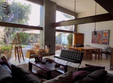 Casa de 3 habitaciones, Querétaro · Casa en Venta - Jurica - Queretaro - C1892