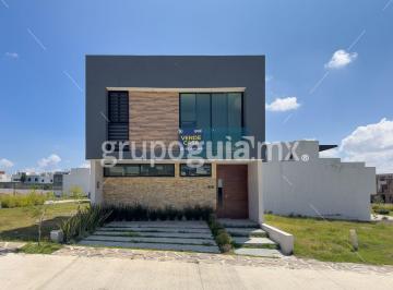 Casa en condominio · 177m² · 3 Recámaras · 2 Estacionamientos · Coto Castaño Valle Imperial Sección Bosques