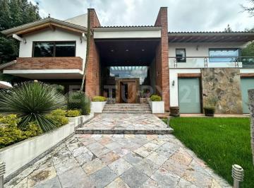 Casa en condominio · 569m² · 4 Recámaras · 4 Estacionamientos · Casa en Venta en Hacienda San Martin, Ocoyoacac, Estado de Mexico