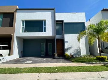 Casa , Zapopan · Casa Renta Parque Virreyes Residencial Coto con Seguridad y Amenidades