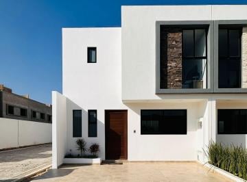 Casa en condominio de 3 habitaciones, Cuautlancingo · Moderna Casa con 3 Recámaras, Amenidades y Ubicación Cuautlancingo