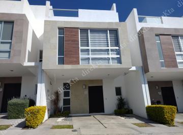Casa en condominio de 3 habitaciones, Corregidora · Oportunidad! Sólo Contado, Roof Top, Privada