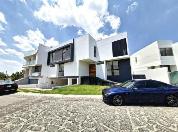 Casa en condominio de 4 habitaciones, Zapopan · Casa de Lujo Nueva en Venta en Puerta Las Lomas
