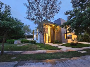 Casa de 4 habitaciones, Mérida · Oportunidad: $13.6 Mdp | Casa en Venta Yucatán Country Club