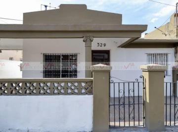 Casa · 198m² · 3 Recámaras · 1 Estacionamiento · Casa en Venta en Monterrey