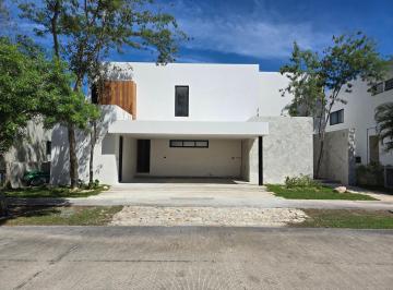 Casa de 3 habitaciones, Mérida · Casa Wellness: $17.98 Mdp | Country Club