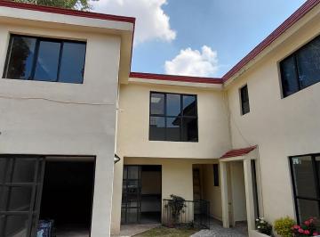 Casa de 4 habitaciones, Tlalnepantla de Baz · Vendo Muy Bonita Casa de 212 m² con 4 Recámaras en Venta en Jardines de Santa Mónica Tlalnepantla