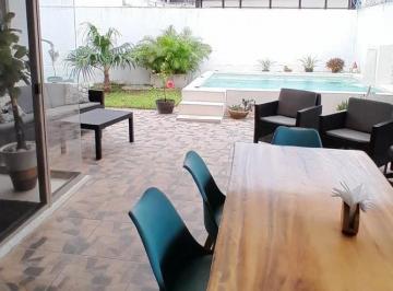 Casa · 165m² · 3 Recámaras · 2 Estacionamientos · Hermosa Casa Amueblada en Venta Playa del Carmen Residencial Bali (Fvc - 2431)