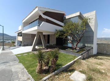 Casa de 3 habitaciones, San Andrés Cholula · Exclusiva Casa Moderna en La Gran Reserva de Lomas de Angelópolis Diseño y Lujo