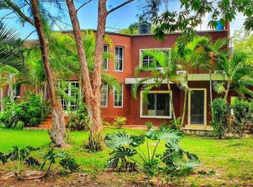 Casa · 488m² · 3 Recámaras · 3 Estacionamientos · Casa Campestre en Calderitas a 10 Minutos de Chetumal