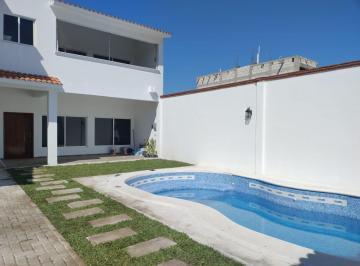 Casa · 186m² · 3 Recámaras · Casa en Venta en Tequesquitengo Morelos Alberca Privada
