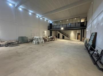 Bodega comercial · 260m² · 2 Recámaras · 3 Estacionamientos · Se Vende Bodega de 260 m² en El Pedregal - Cancún