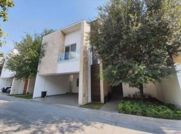 Terreno / Lote de 3 habitaciones, San Pedro Garza García · Casa en Venta en San Pedro Garza Garcia (No Atendemos por Correo)