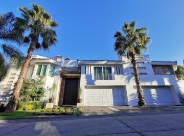 Casa de 4 habitaciones, Zapopan · Casa de Lujo Moderna en Venta – Puerta de Hierro, Zapopan