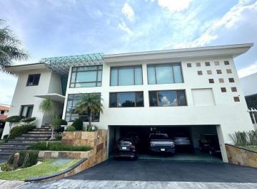 Casa en condominio · 800m² · 5 Recámaras · 6 Estacionamientos · Casa en Venta Santa Anita Club de Golf