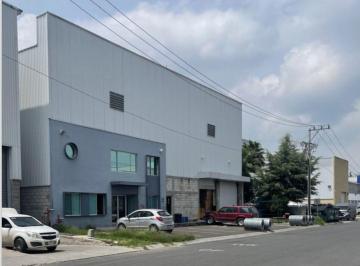 Bodega comercial · 1422m² · 1 Estacionamiento · Bodega en Renta en Santa Cruz