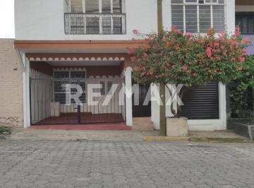 Casa · 350m² · 5 Recámaras · 1 Estacionamiento · Casa en Venta en Tequila, Jalisco - (4)