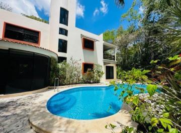 Casa · 20000m² · 3 Recámaras · 3 Estacionamientos · Casa en Venta en Tulum / House For Sale Tulum