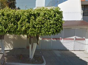 Casa de 4 habitaciones, Guadalajara · En Venta Casa en Bosques de La Victoria Guadalajara Jalisco