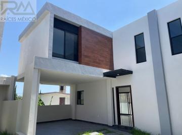 Casa · 127m² · 3 Recámaras · 2 Estacionamientos · Hermosas Casas Col. Las Torres