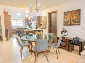 Casa de 4 habitaciones, Zapopan · Casa Venta Bugambilias Coto 4 Recamaras 2 en Planta Baja